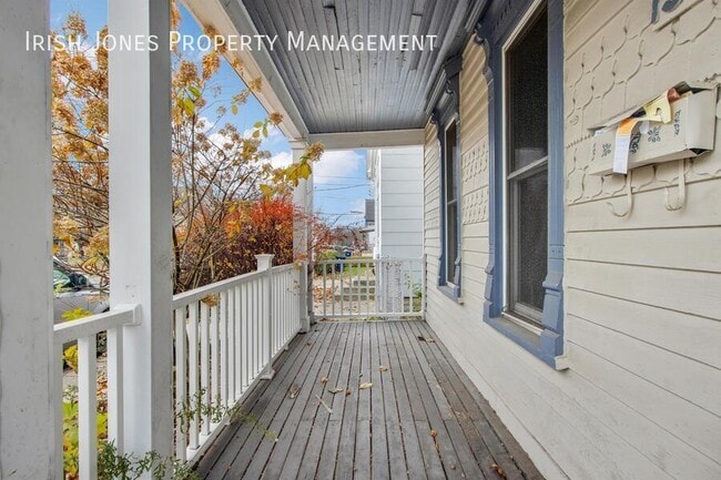 Photo - 138 Weimar St