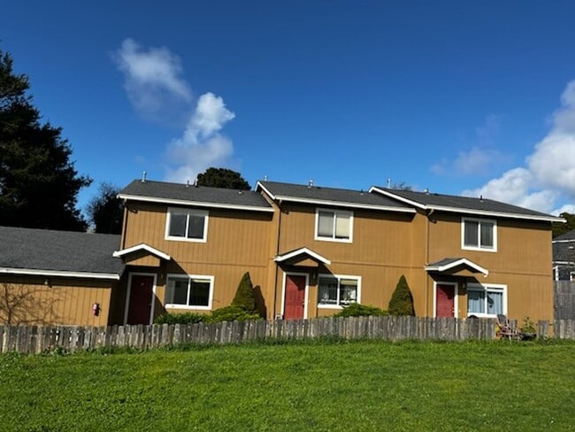 Building Photo - 2201 Garland St Unit 2201 Garland #01