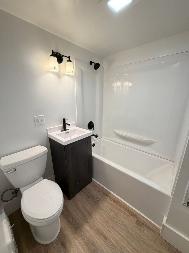 Photo - 1301-1303 Hammond Ave Unit 1301 Hammond Ave