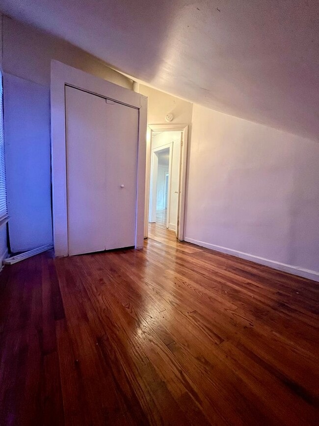 Photo - 18475 Wexford St Unit 2 - Upper  - TR 11/10/25