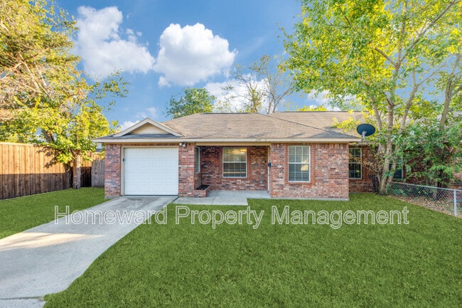 Building Photo - 204 Gerrish St