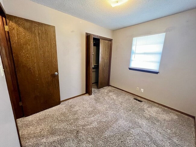 Photo - AVAILABLE NOW! Casa