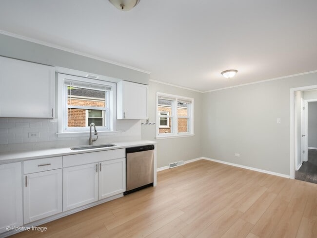 Photo - 14341 Dobson Ave