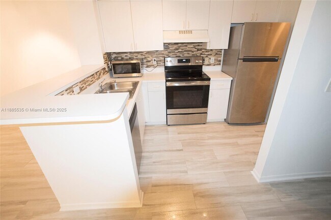 Photo - 12130 St.Andrews Pl Unidad 101