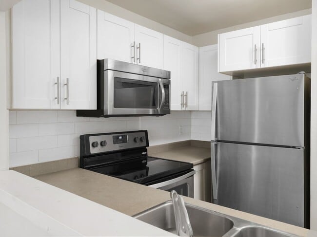 Photo - 174-178 Grove Street East