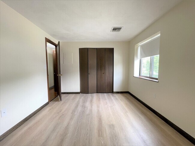 Photo - 555 Main St Unit 202