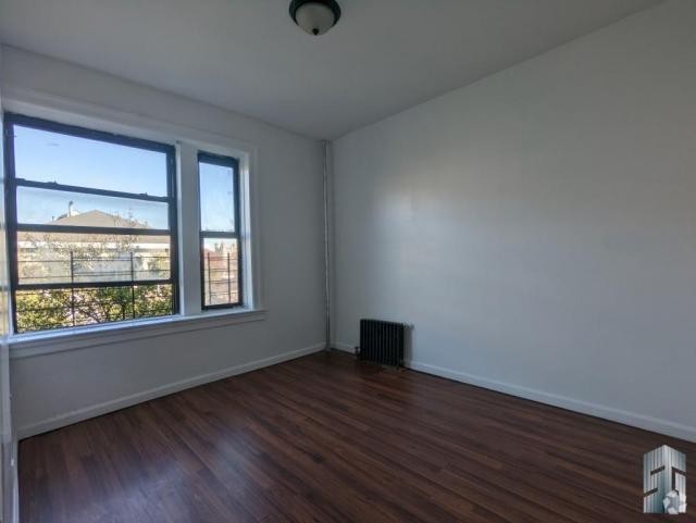 Building Photo - 1 bedroom in BROOKLYN NY 11226 Unit 4C Rental