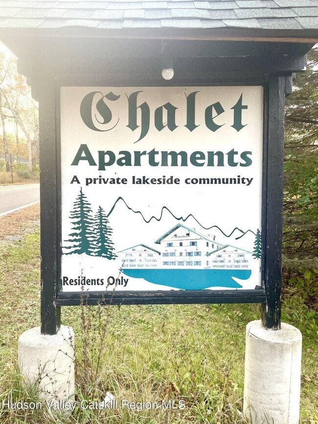 Photo - 866 Mountain Ave