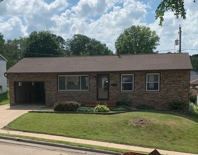 Building Photo - 2465 Trygg Dr Rental