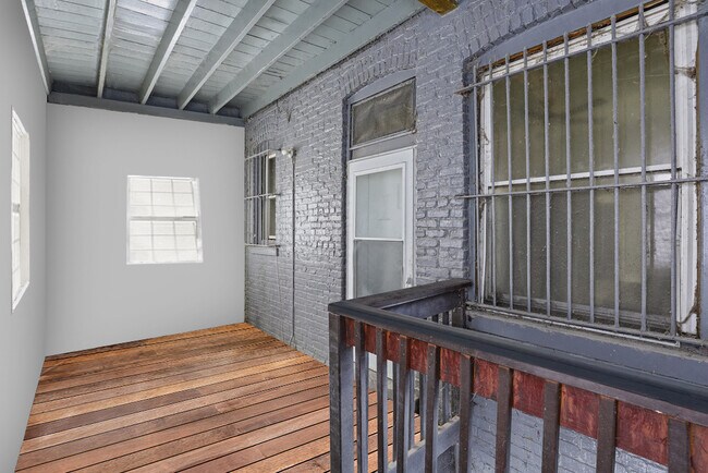 Photo - 5341 S Indiana Ave