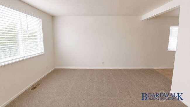 Photo - 1195 E Roosevelt Ave
