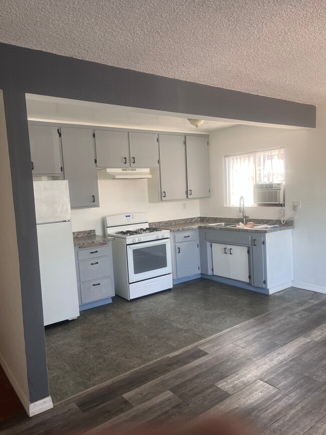 Photo - 720 E Fairview Blvd Unidad 1