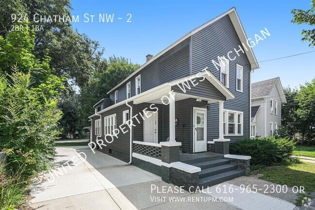 Building Photo - Tours Estimated to Begin 12/9 | 2 Bed 1 Ba... Unit 2 Rental