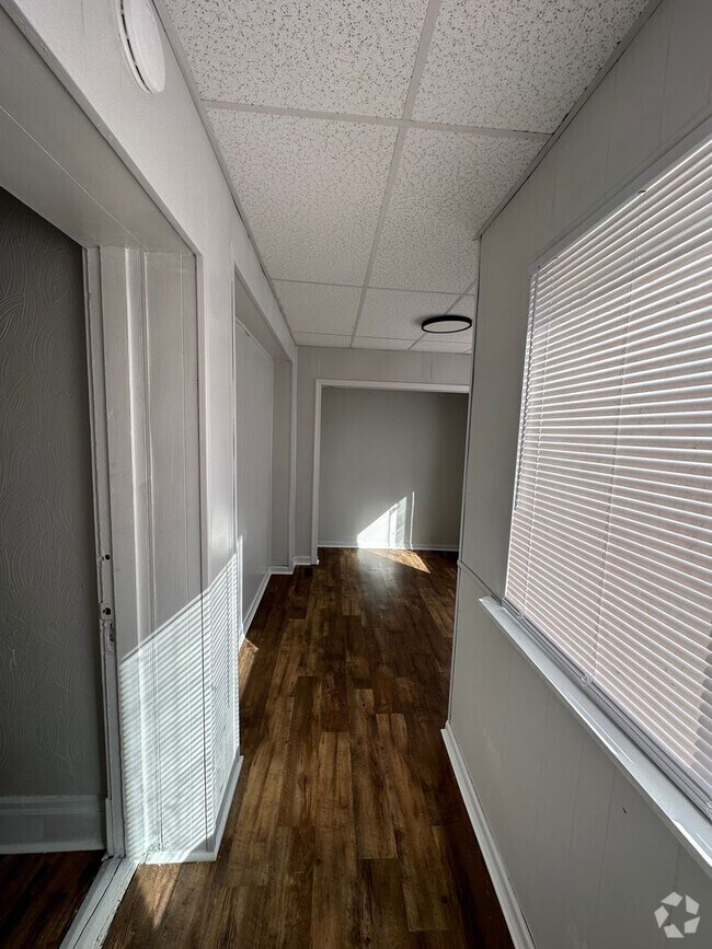 Building Photo - 319 Birmingham Ave Unit 319 Birmingham Ave #2 Rental