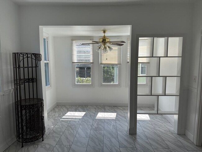 Photo - 370A Centre St Unit 3