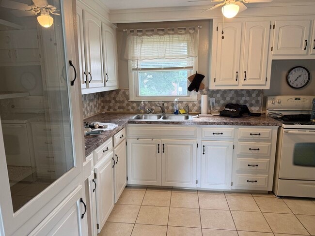 Photo - 384 Huse Rd