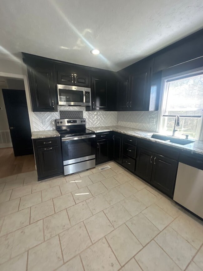 Photo - 266 Lilly Way