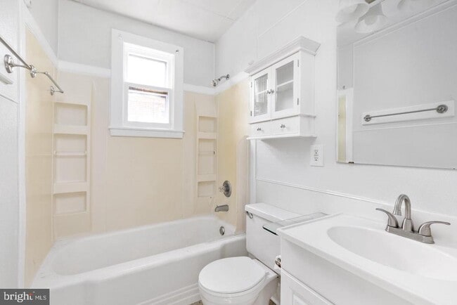 Photo - 702 S Braddock St Unit 3