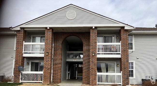 Building Photo - 2820 17th Ave Unit 106 Rental