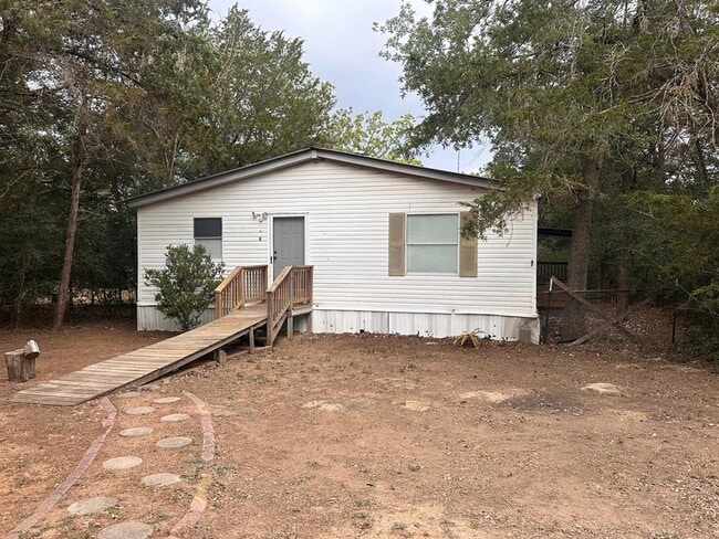 Photo - 302 Lone Star Rd House