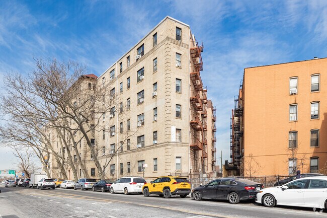 Photo - 70-35 Broadway