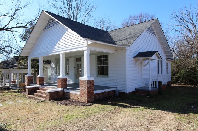 Building Photo - 212 Marion St Rental