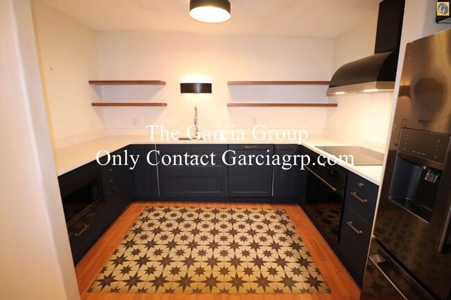 Photo - 2393 SW Park Pl Unit #206