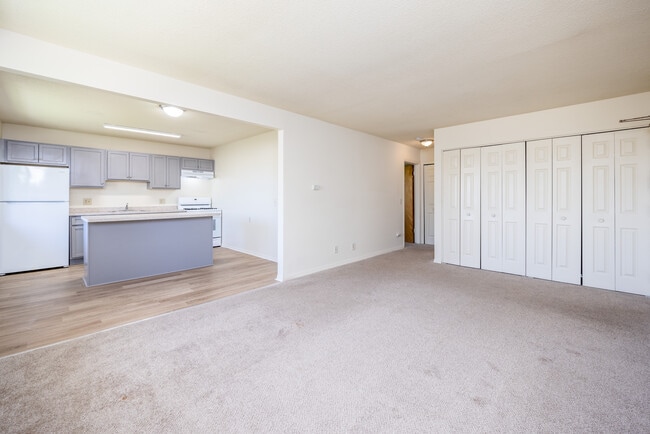 Brambury Ridge Apartments