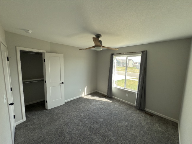 Photo - 920 E Bellows St