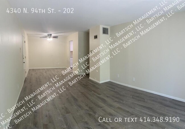 Photo - 4340 N 94th St Unit 202