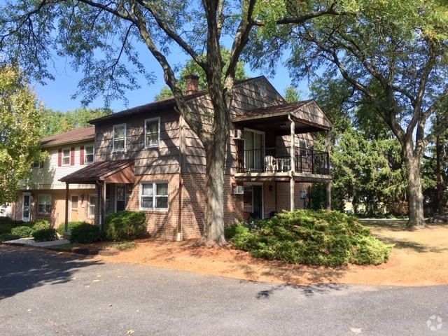 Building Photo - East Side Village Rental