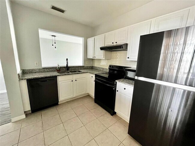 Photo - 6011 Skydale Way Unit 201