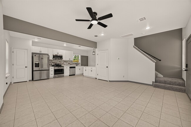Photo - 8306 Tidwell Rd