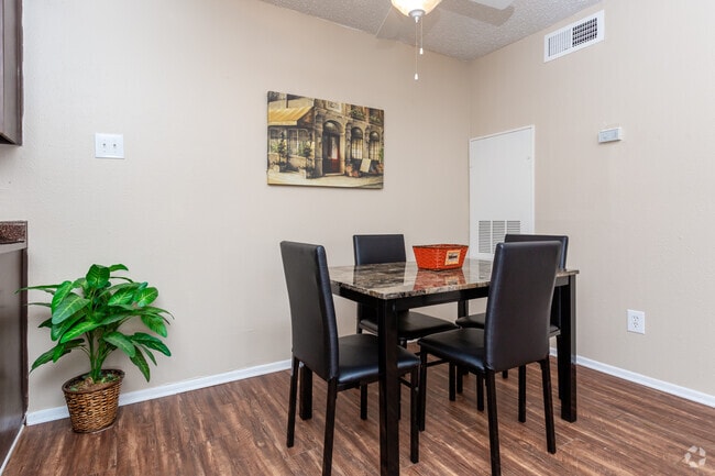 1HAB,1BA-750pies cuadrados - RIVER RANCH APARTMENTS