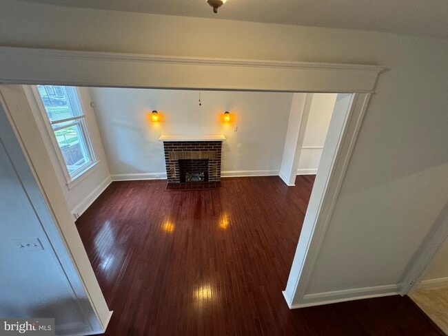 Building Photo - 1614 E 31st St Rental