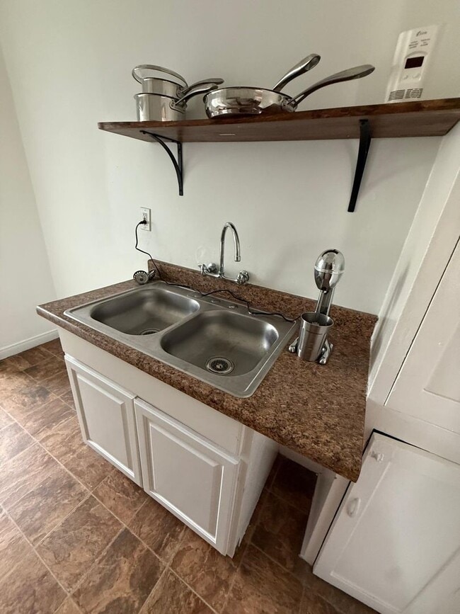 4625 Kingswell Ave Unit 4625