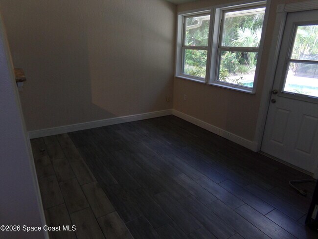 Photo - 1819 Poinsetta Blvd