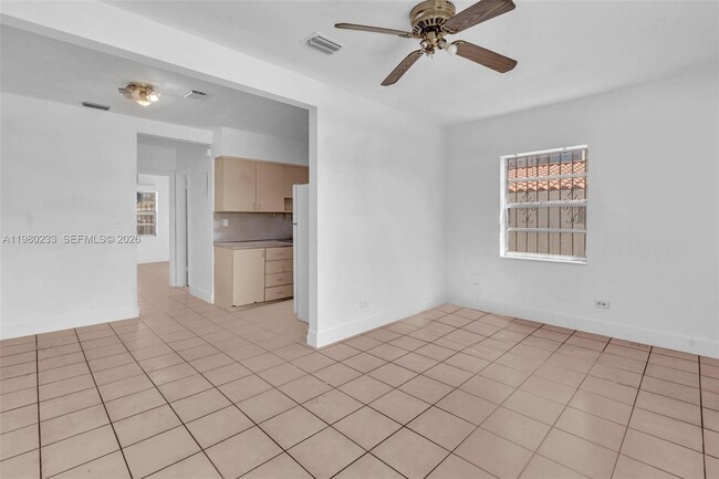 Photo - 2835 SW 24th St Unit 1