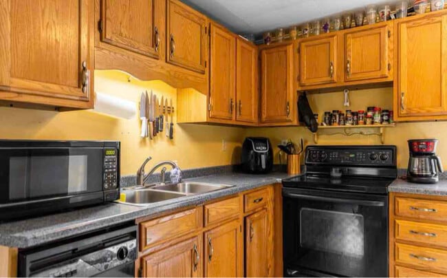 Photo - 342 Main St Unit B