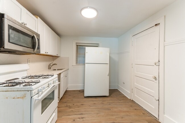 Photo - 3501 N Albany Ave Unidad GDN