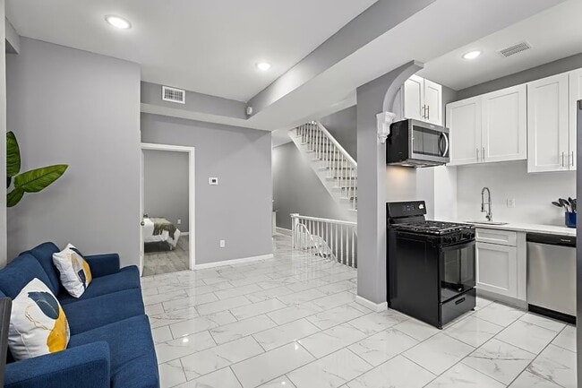 153 Danforth Ave