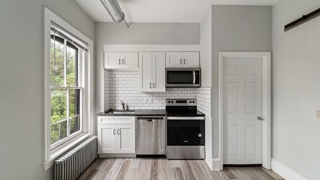 Photo - 201 W Barnard St Unit 3