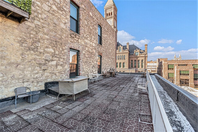 Photo - Gourley Building