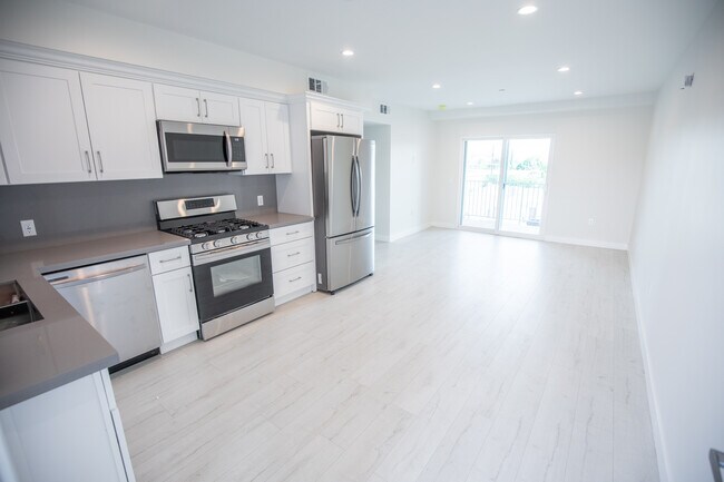 Photo - 7310 Eton Ave Apartments