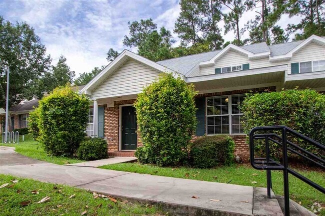 Building Photo - 2738 W Tharpe St Unit 1602 Rental