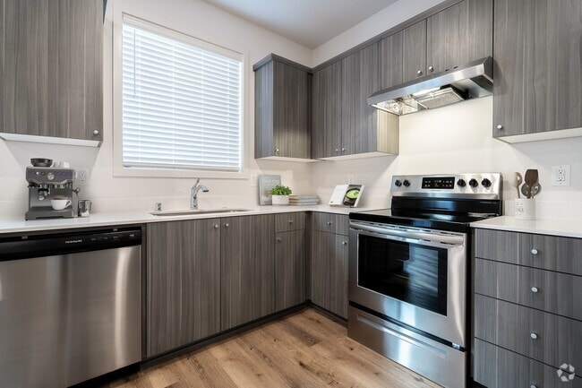 Building Photo - Minnehaha Meadows Rental