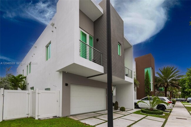 Photo - 10561 NW 68th Terrace
