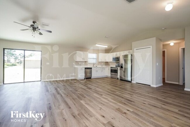 Photo - 308 Palisades Ave