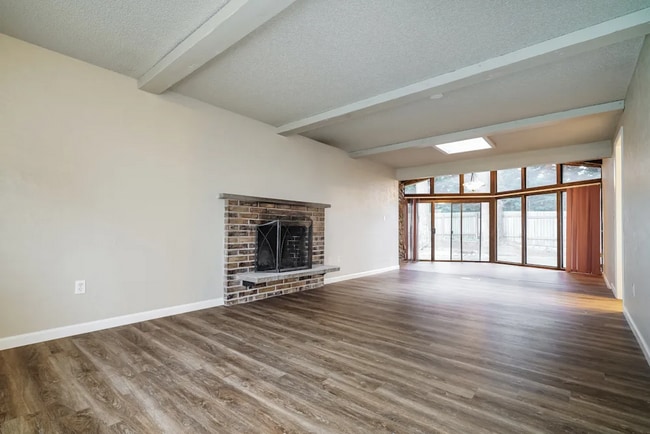 Photo - 14718 104th Ave E