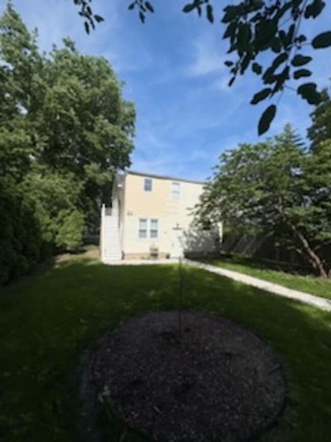 Photo - 504 N 4th St Unit 2